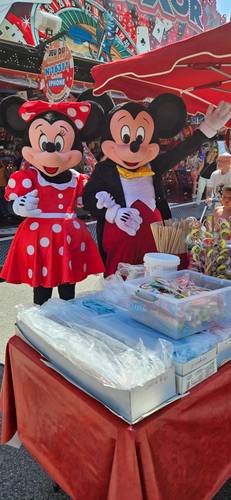 Animation mascottes Mickey et Minnie, Stitch accompagné de sa copine Angel, pat patrouille Marcus 