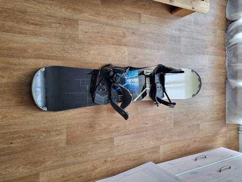 Snowboard, fixations et sac de transport