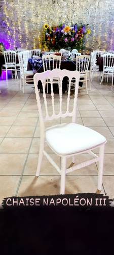 Location chaise napoléon blanche 