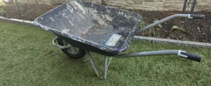 location Location brouette de jardin / chantier – Terre, gravats, déchets verts – Herblay 95