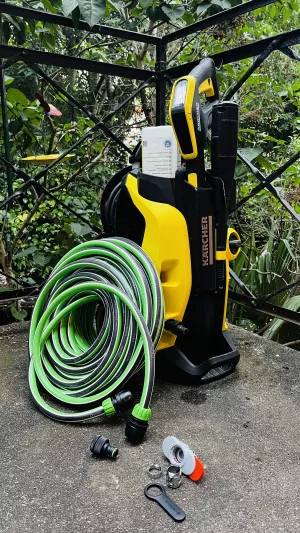 location Location nettoyeur haute pression (Karcher K5) + INCLUS: Tuyau, embouts, 500ml de détergent karcher