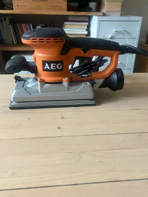 location Ponceuse pro AEG