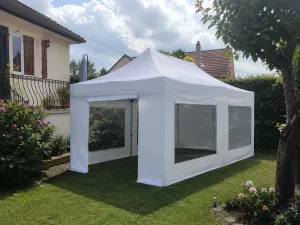location Tente de réception 3x6 m pliable, solide et facilement transportable