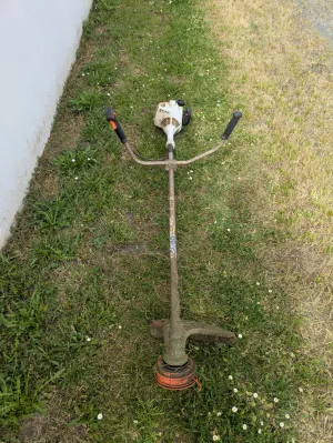 location Débroussailleuse STIHL